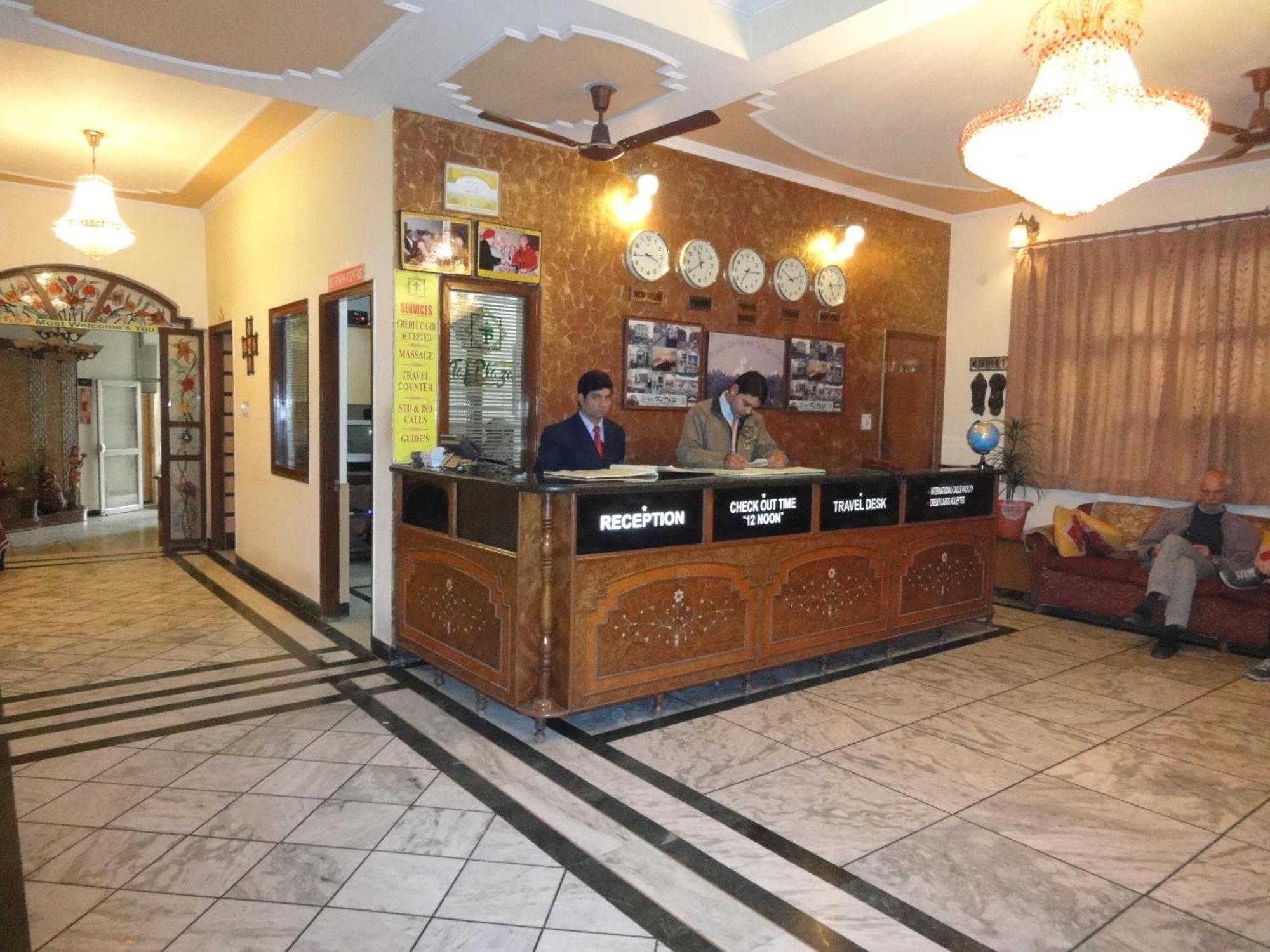 אגרה Hotel Taj Plaza, Vip Road, Agra מראה חיצוני תמונה
