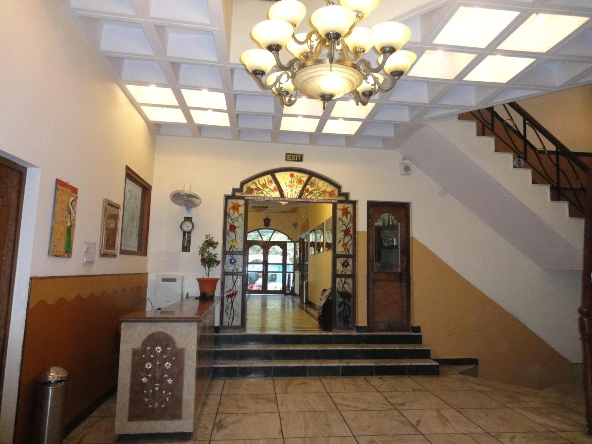 אגרה Hotel Taj Plaza, Vip Road, Agra מראה חיצוני תמונה