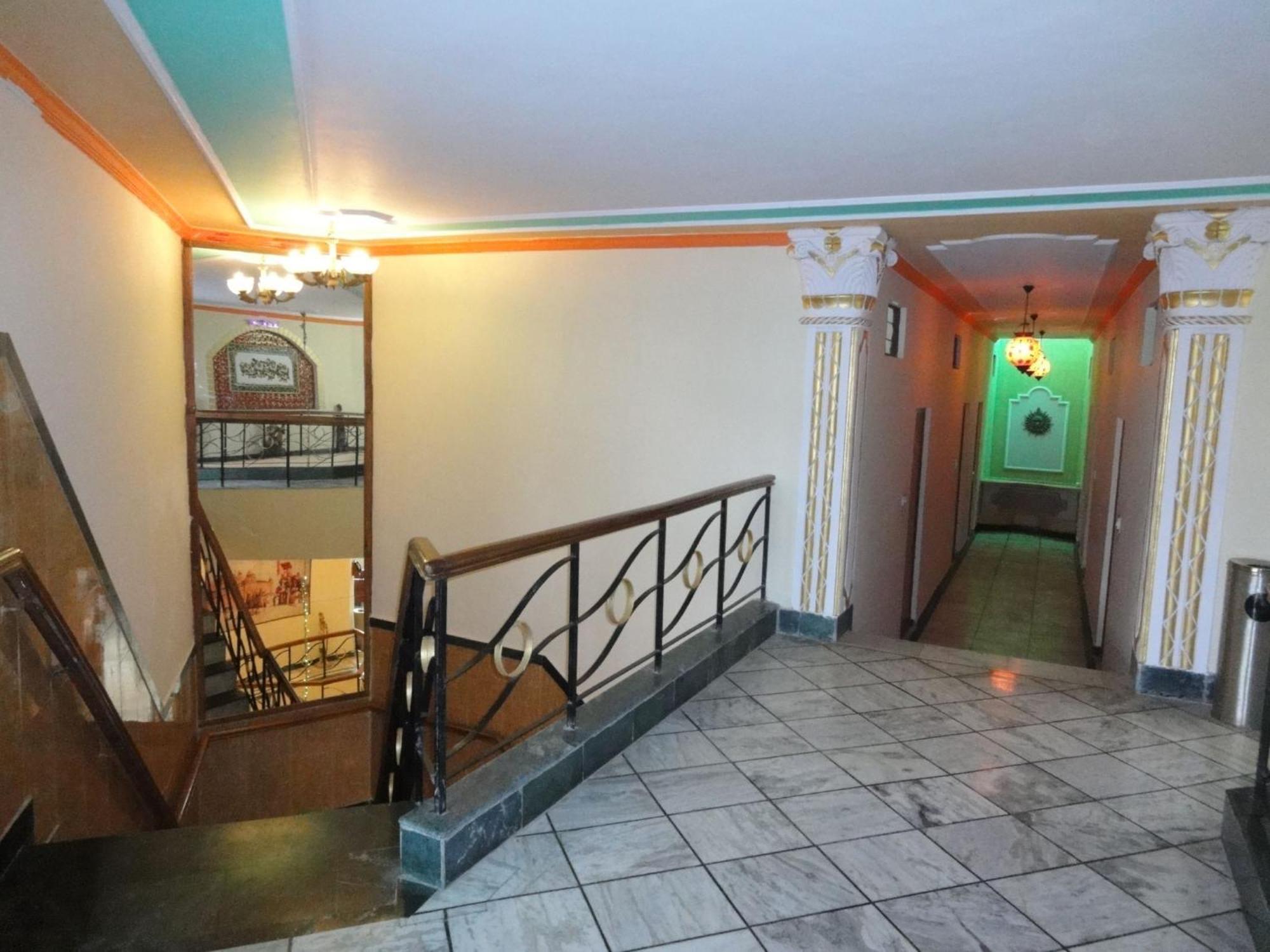 אגרה Hotel Taj Plaza, Vip Road, Agra מראה חיצוני תמונה