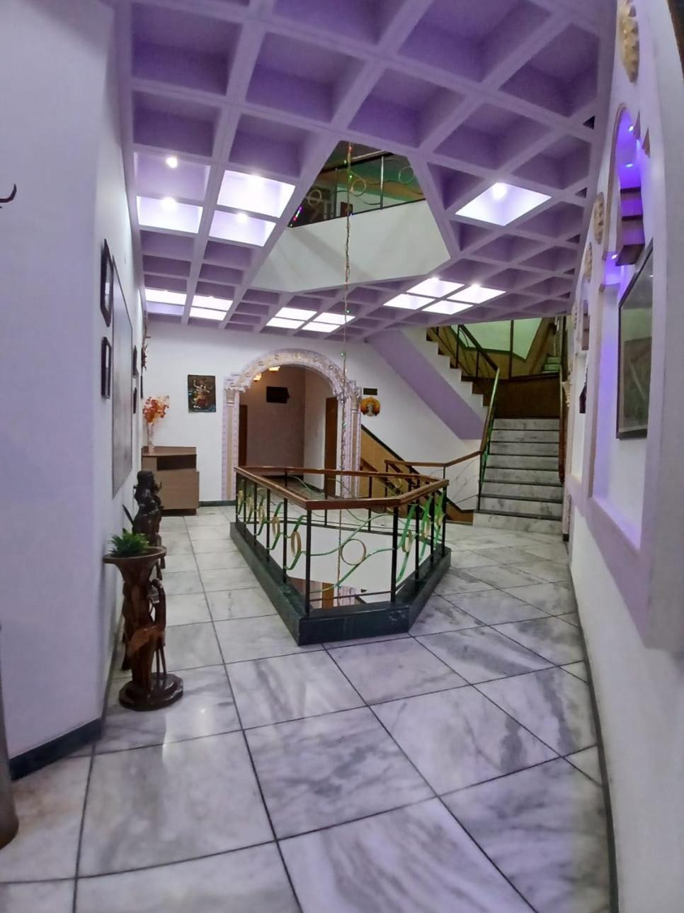 אגרה Hotel Taj Plaza, Vip Road, Agra מראה חיצוני תמונה