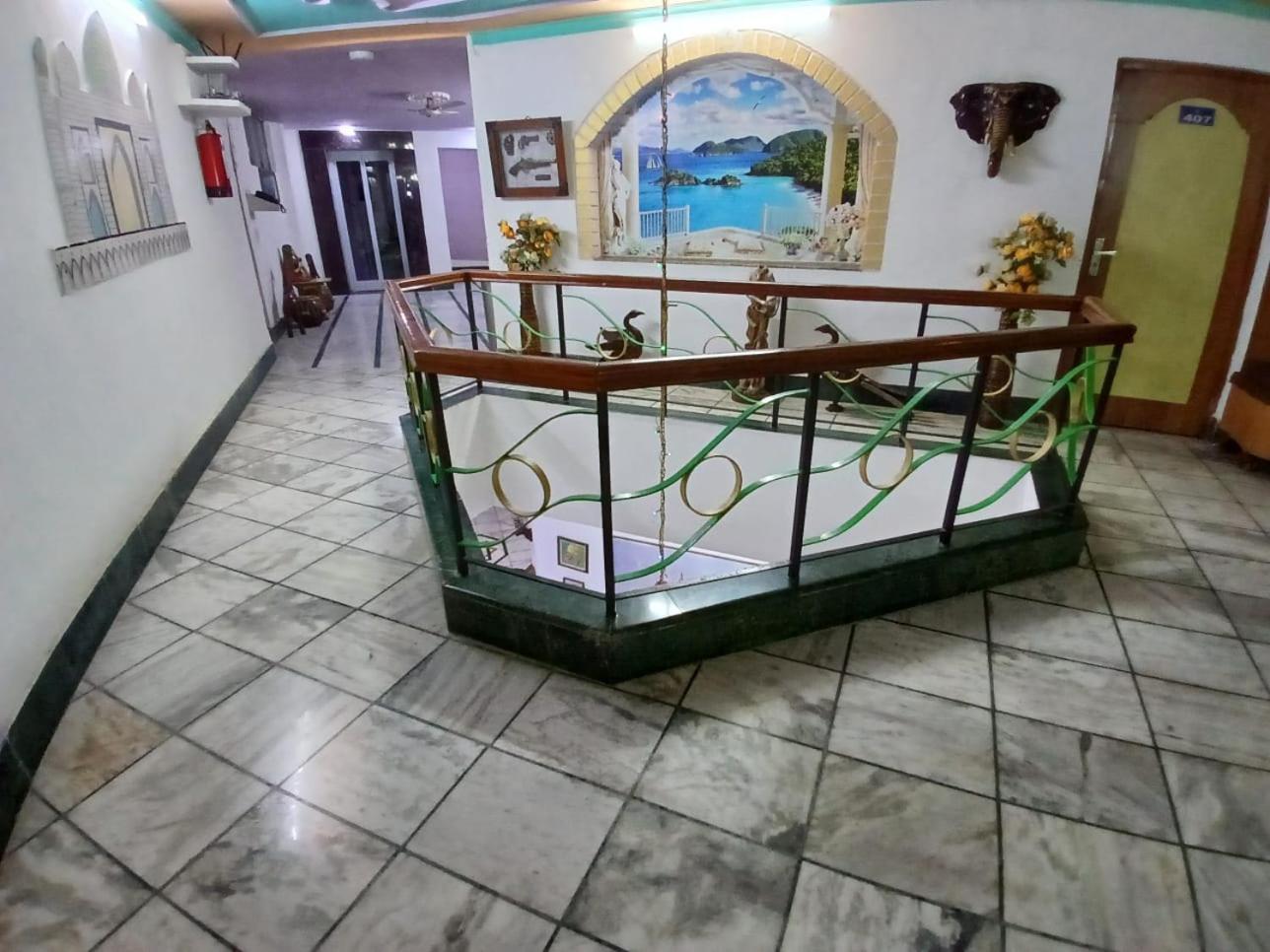 אגרה Hotel Taj Plaza, Vip Road, Agra מראה חיצוני תמונה
