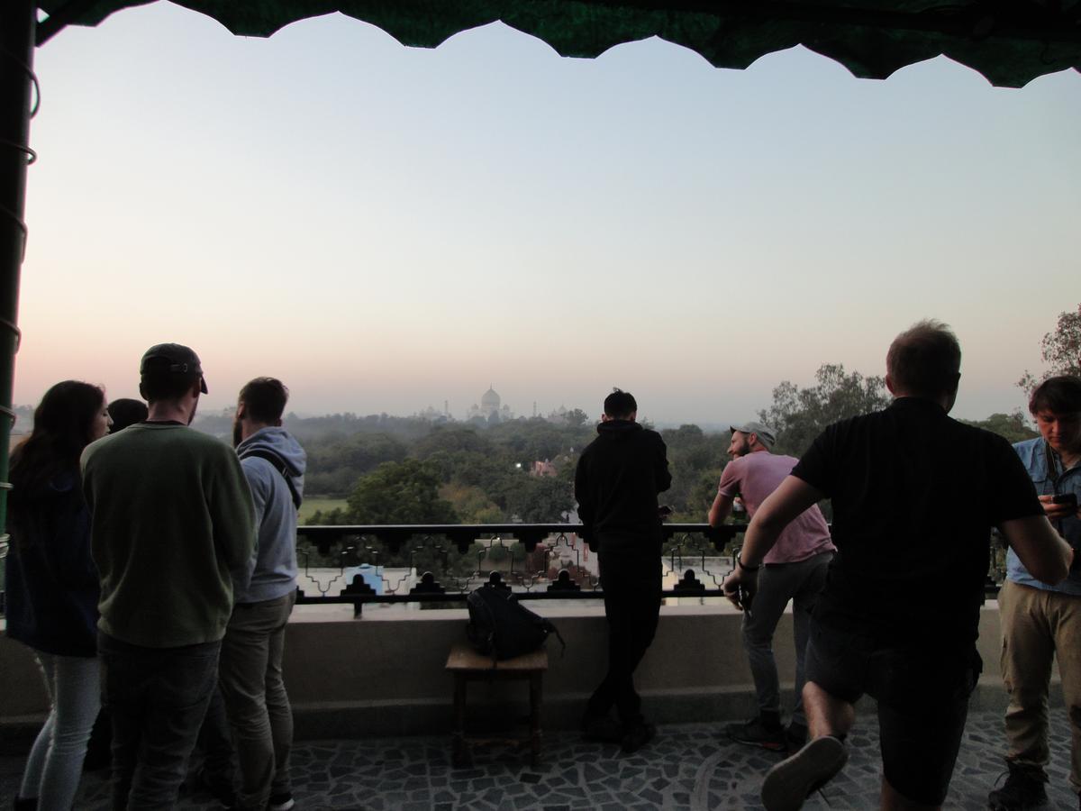 אגרה Hotel Taj Plaza, Vip Road, Agra מראה חיצוני תמונה
