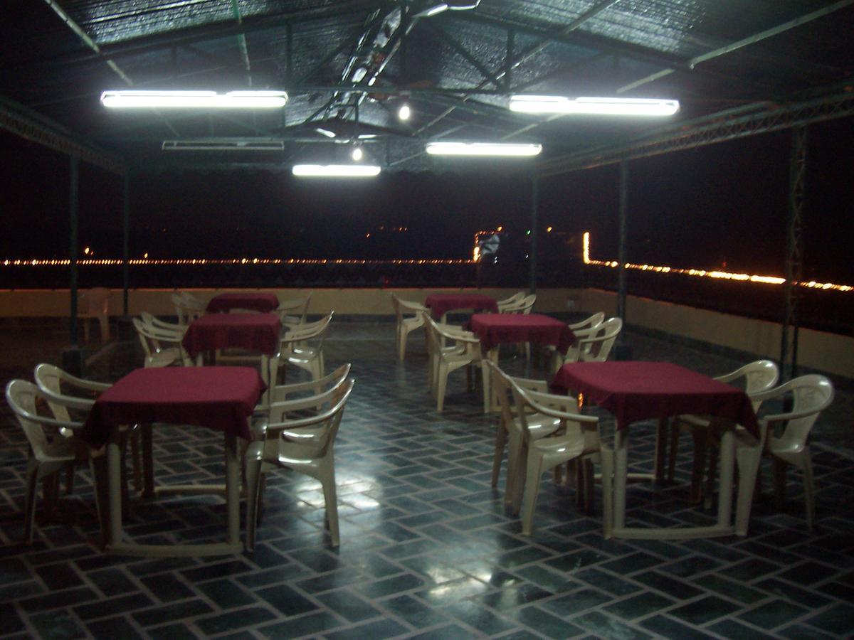 אגרה Hotel Taj Plaza, Vip Road, Agra מראה חיצוני תמונה