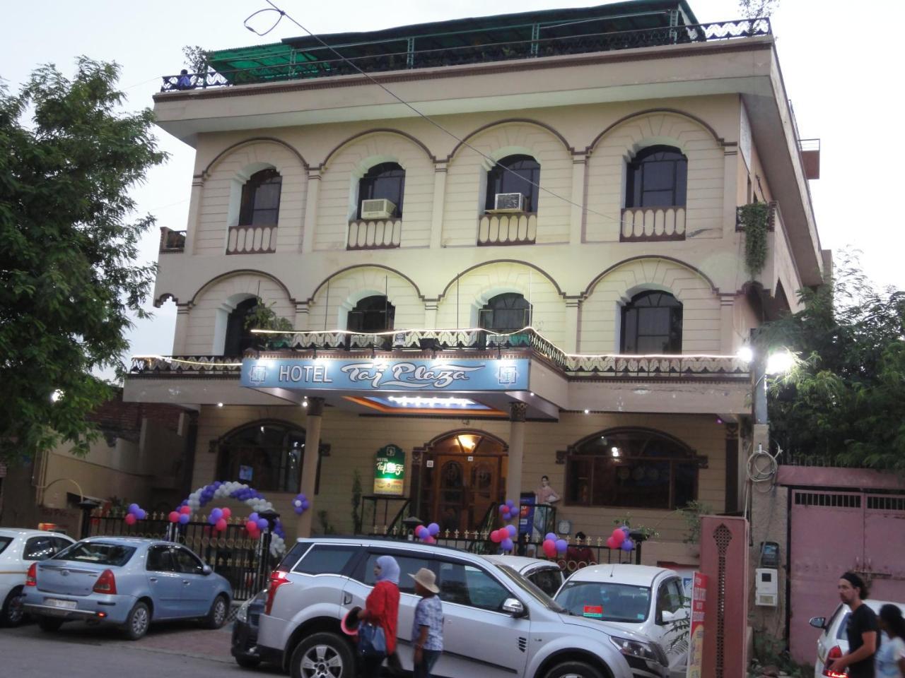 אגרה Hotel Taj Plaza, Vip Road, Agra מראה חיצוני תמונה