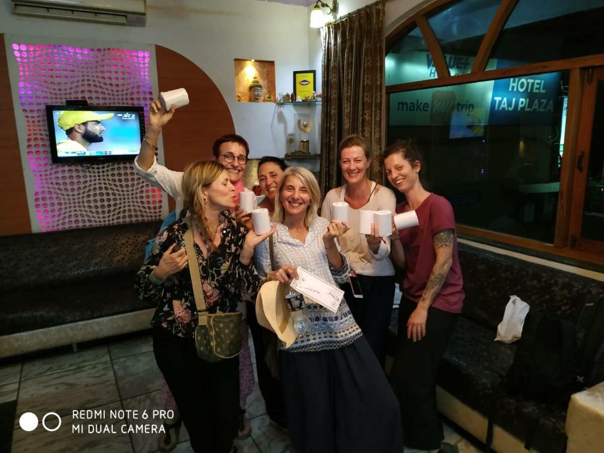 אגרה Hotel Taj Plaza, Vip Road, Agra מראה חיצוני תמונה